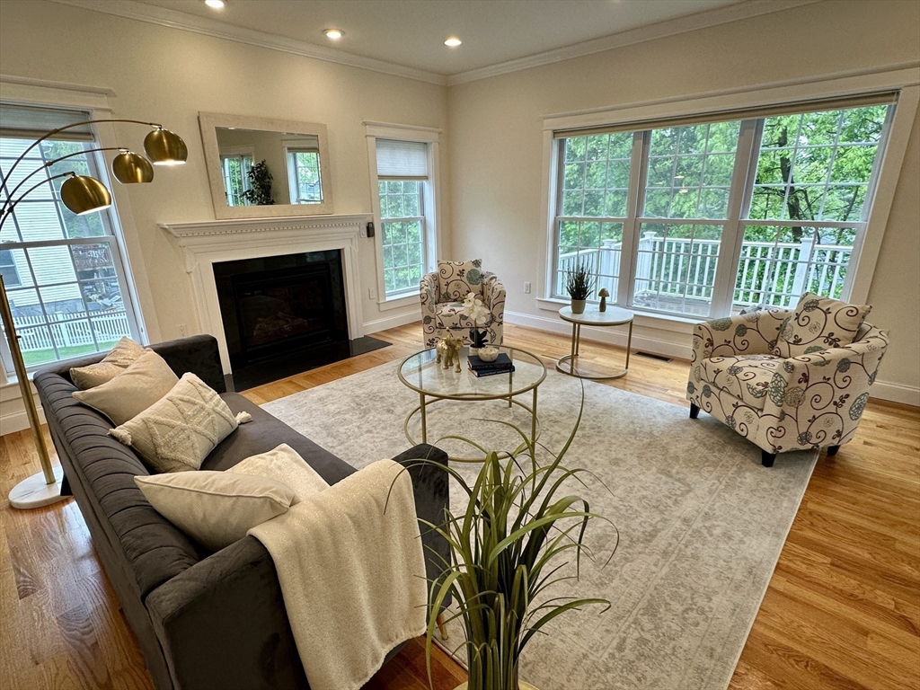 14 Pine Knoll Rd