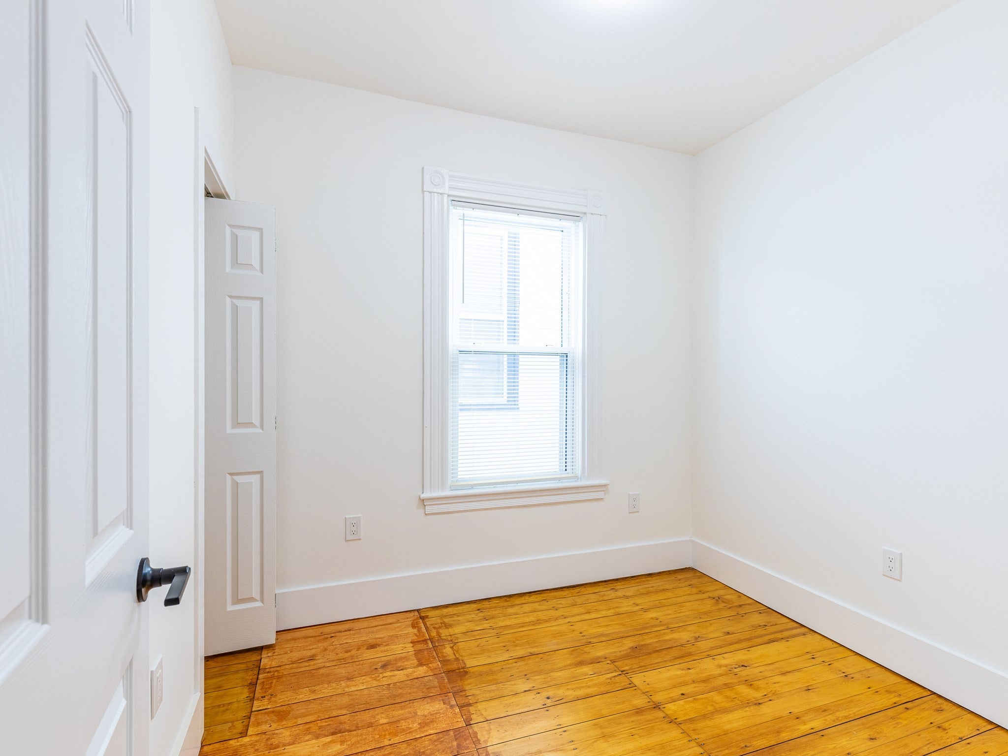 633 E 6th St, Boston, MA, 633 E 6th St, Boston, MA Photo #16