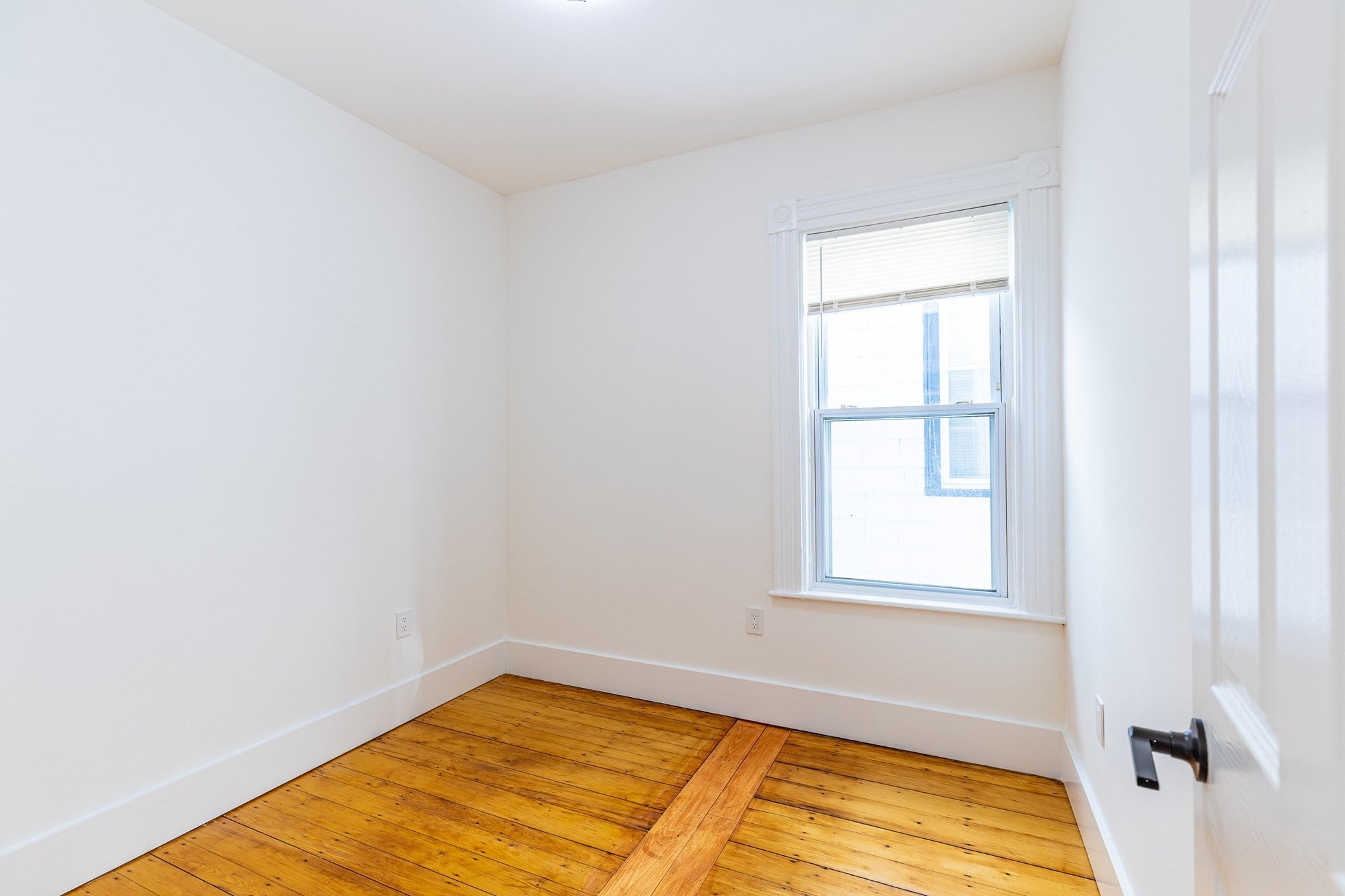 633 E 6th St, Boston, MA, 633 E 6th St, Boston, MA Photo #15