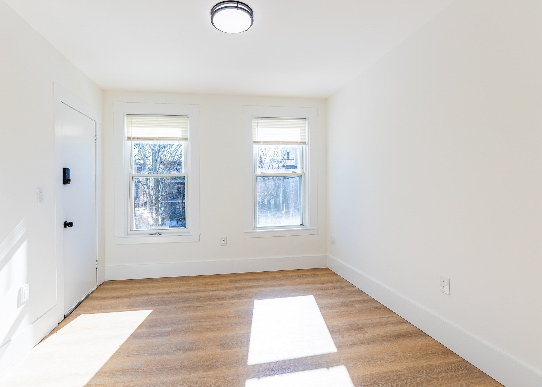 633 E 6th St, Boston, MA, 633 E 6th St, Boston, MA Photo #18