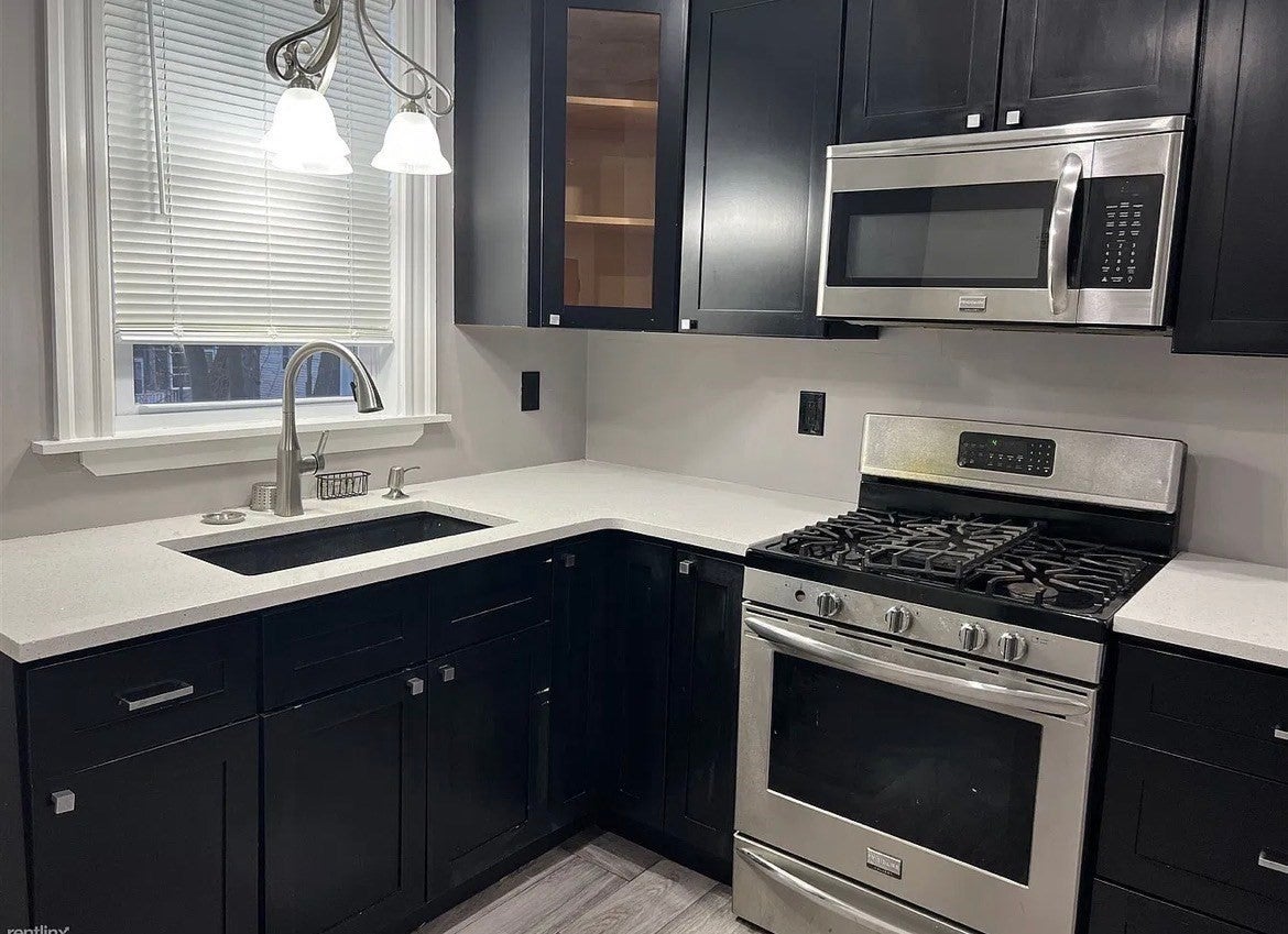 2 Maple St #2, Boston, MA Photo #1