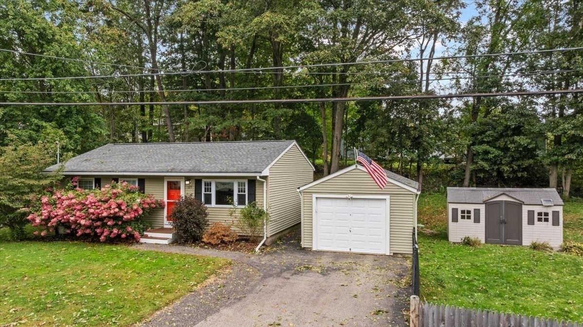 165 Peter Salem Rd, Leicester, MA Photo #1