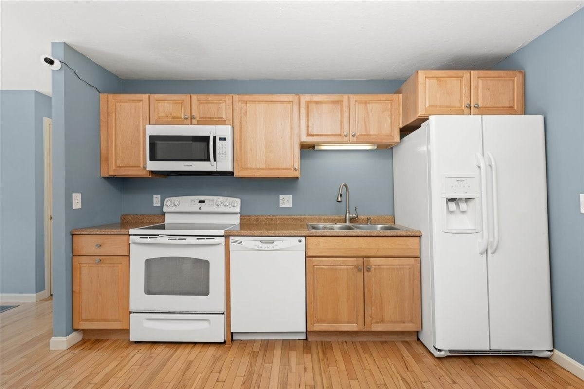 165 Peter Salem Rd, Leicester, MA Photo #5