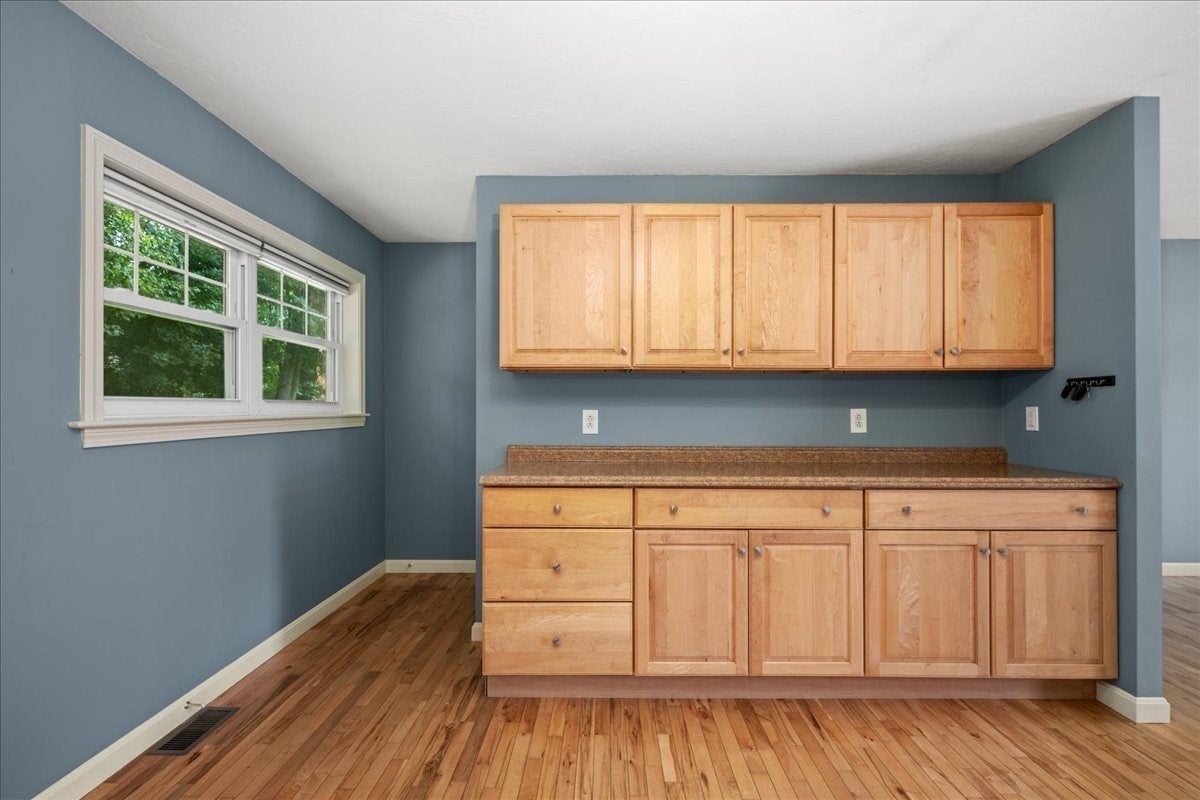 165 Peter Salem Rd, Leicester, MA Photo #6