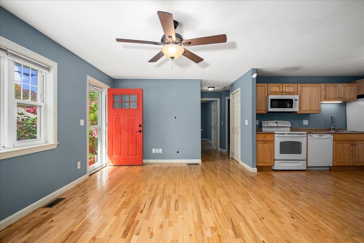 165 Peter Salem Rd, Leicester, MA Photo #10