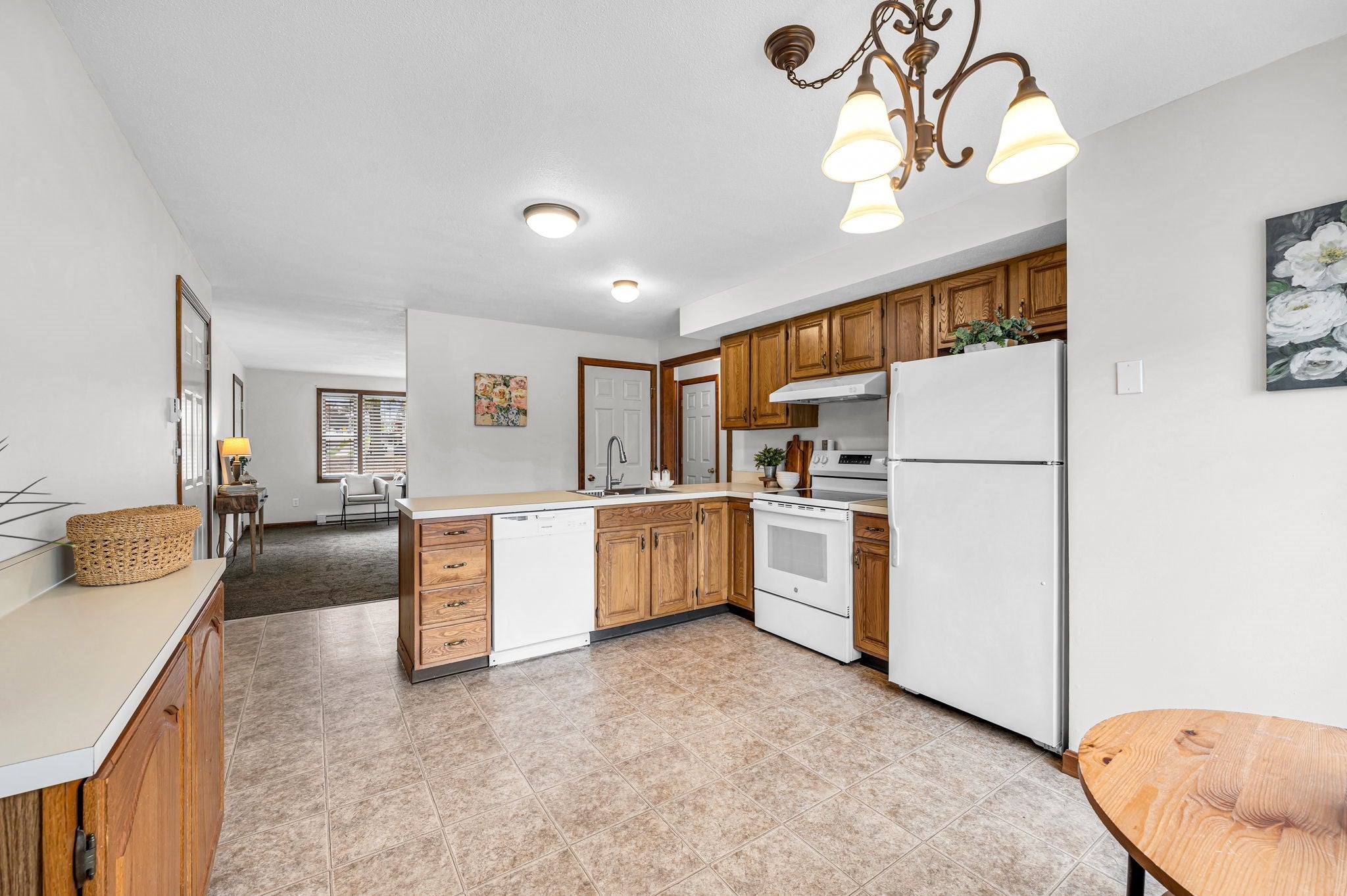 149 Dale St #R, Chicopee, MA, 149 Dale St #R, Chicopee, MA Photo #10