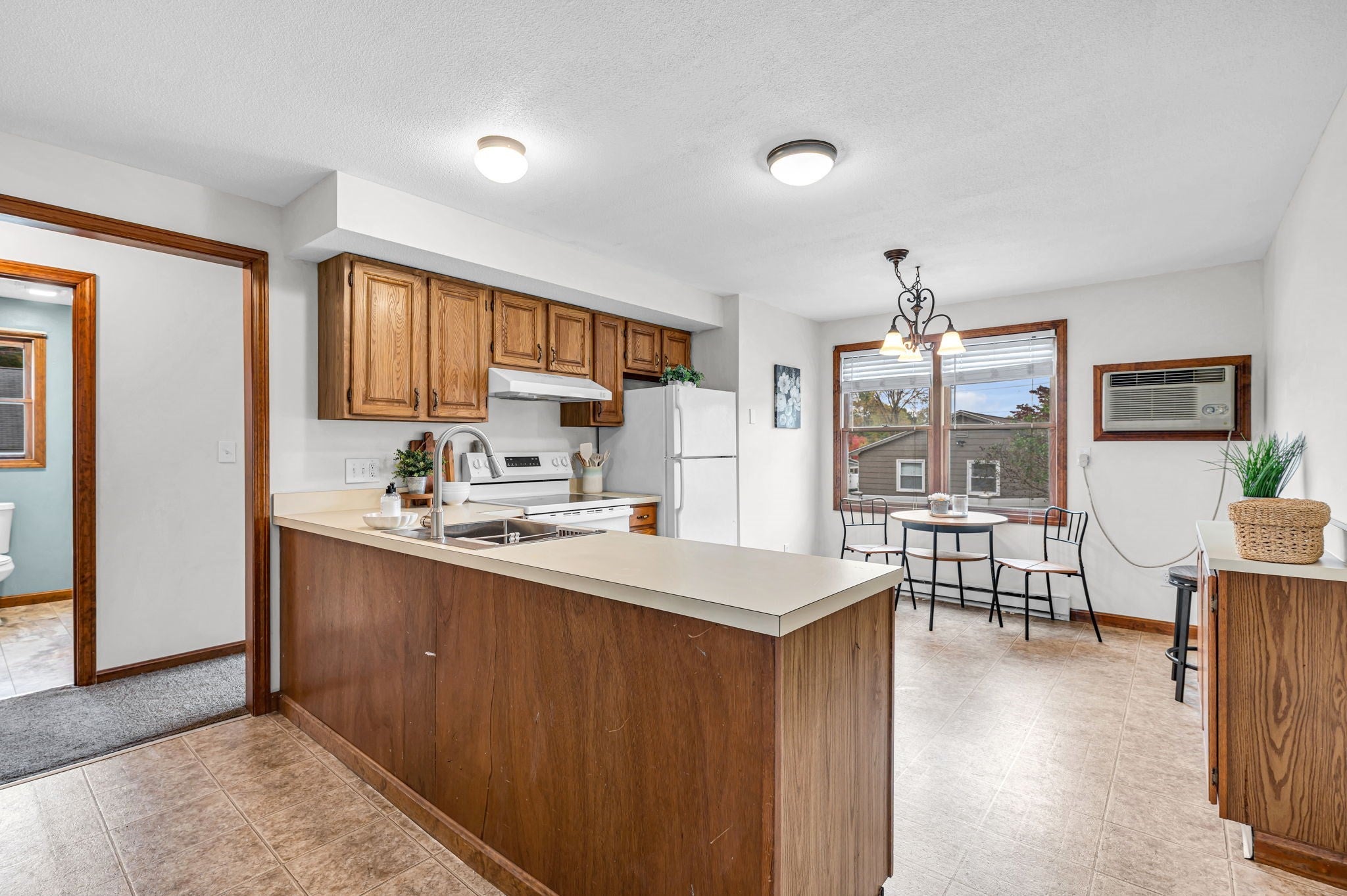 149 Dale St #R, Chicopee, MA, 149 Dale St #R, Chicopee, MA Photo #7
