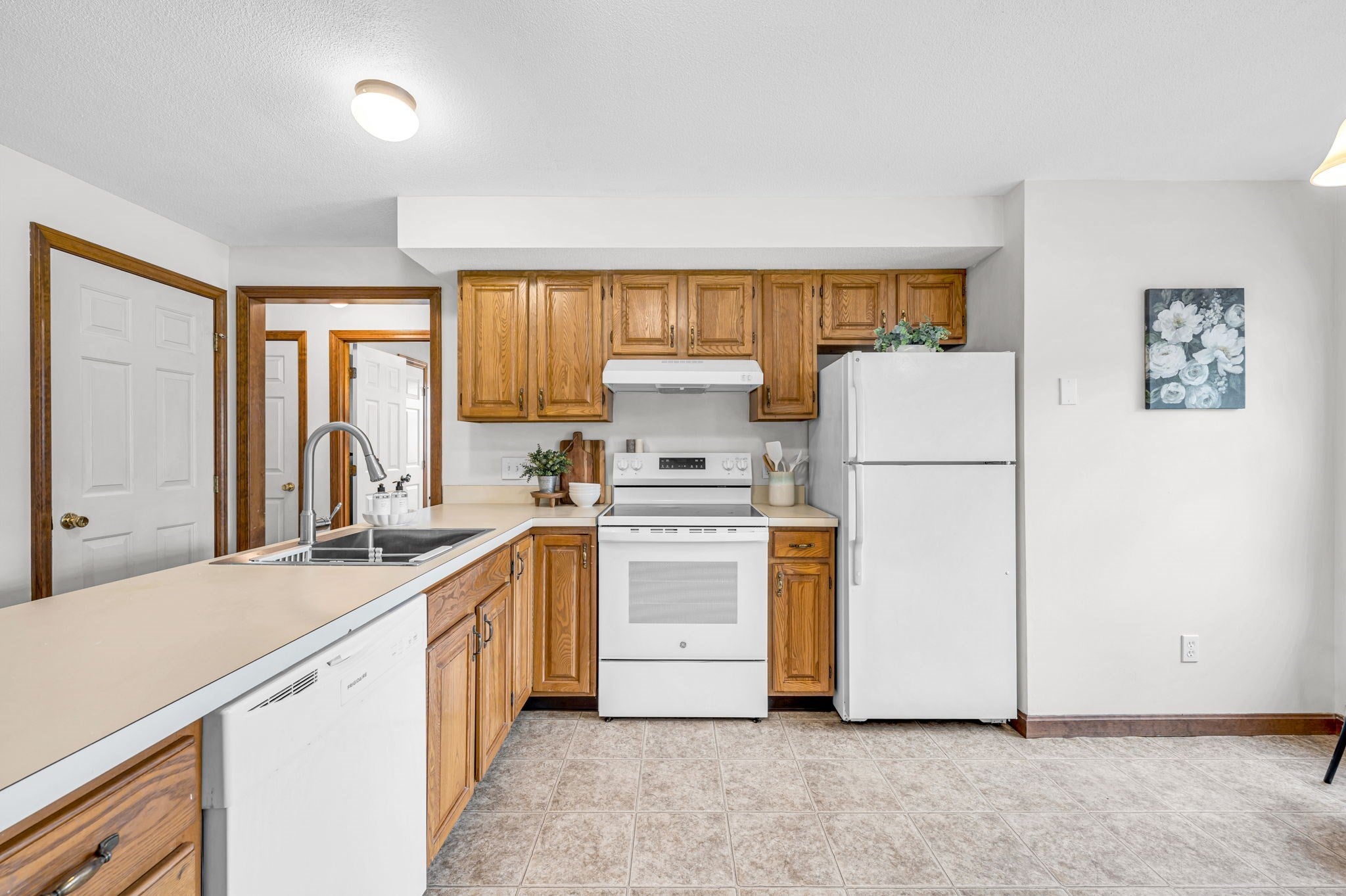 149 Dale St #R, Chicopee, MA, 149 Dale St #R, Chicopee, MA Photo #8