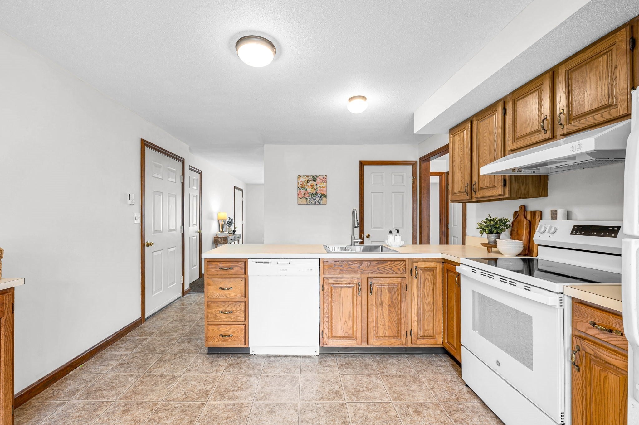 149 Dale St #R, Chicopee, MA, 149 Dale St #R, Chicopee, MA Photo #9