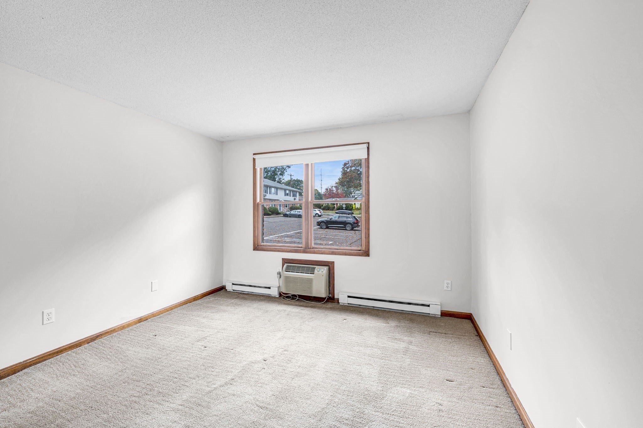 149 Dale St #R, Chicopee, MA, 149 Dale St #R, Chicopee, MA Photo #19
