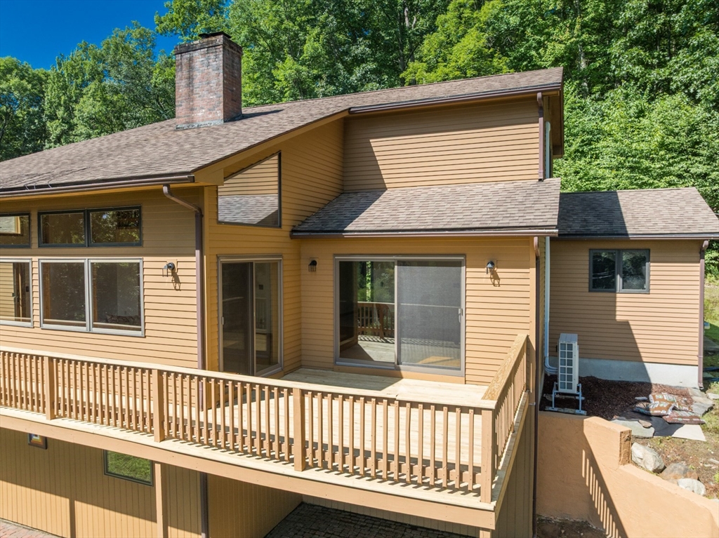 35 Old Stagecoach Dr