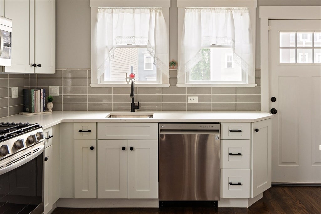6 Chestnut Ave 1
