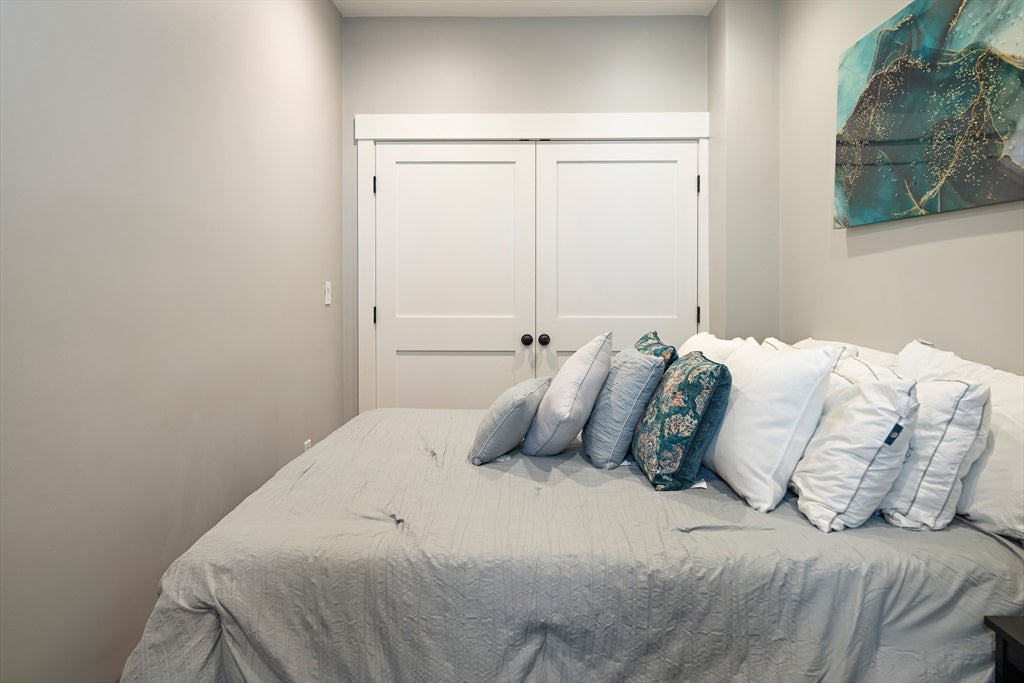6 Chestnut Ave #1, Boston, MA Photo #15
