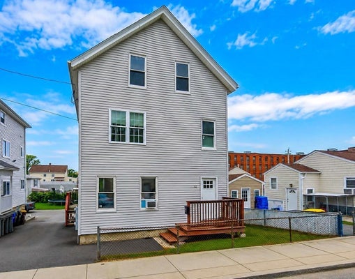 32 SLATER ST, FALL RIVER, MA 02720 - Image c4672bbb4e5e7148f9370b5d8ec520bf/3369632654