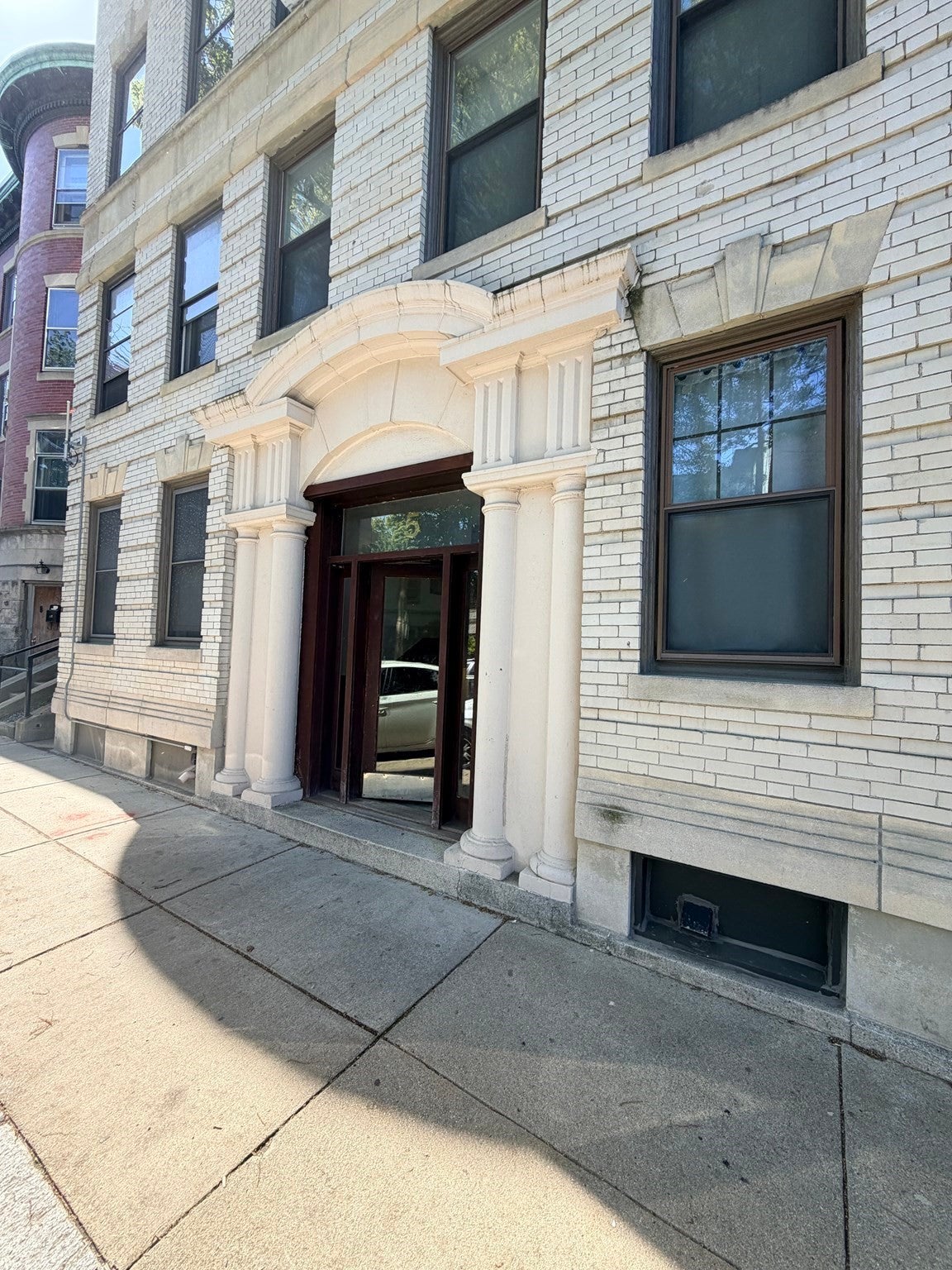 5 Braemore Rd A, Boston MA 02135