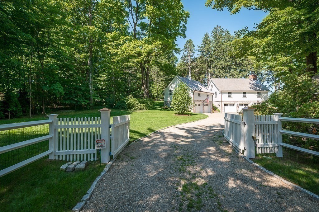 968 Bay Road