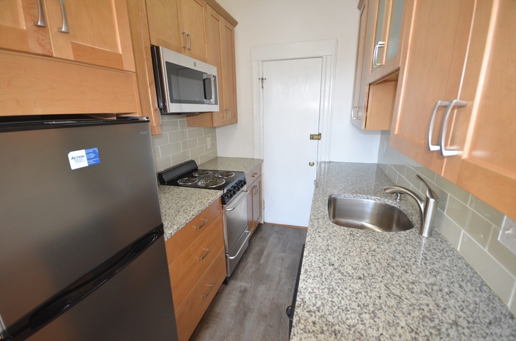 1645 Commonwealth Ave 3