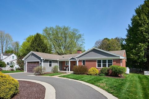 31 West St Easthampton MA 01027