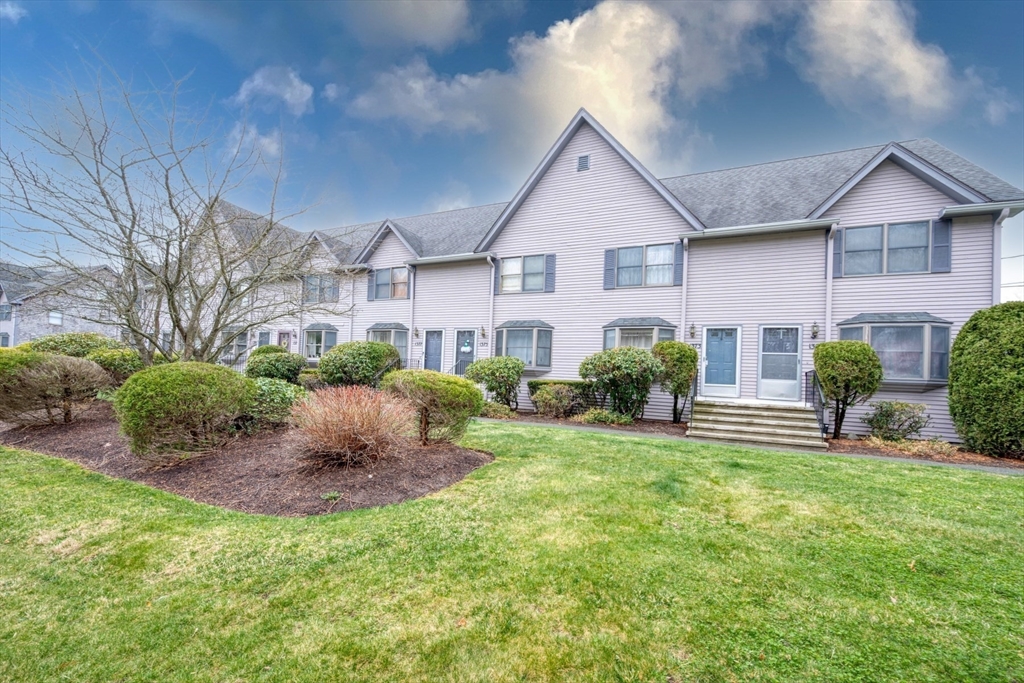 1373 Plymouth St 1373