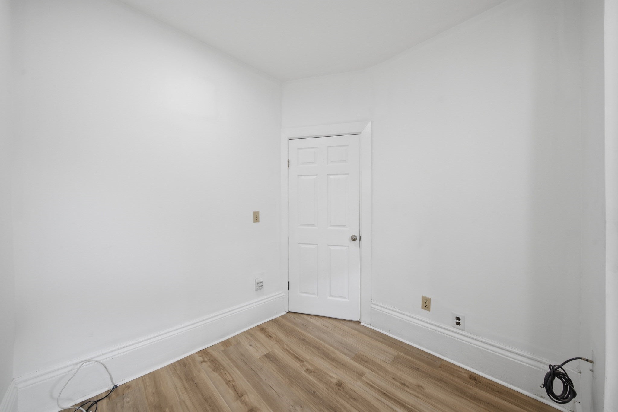 103 London St, Boston, MA, 103 London St, Boston, MA Photo #20