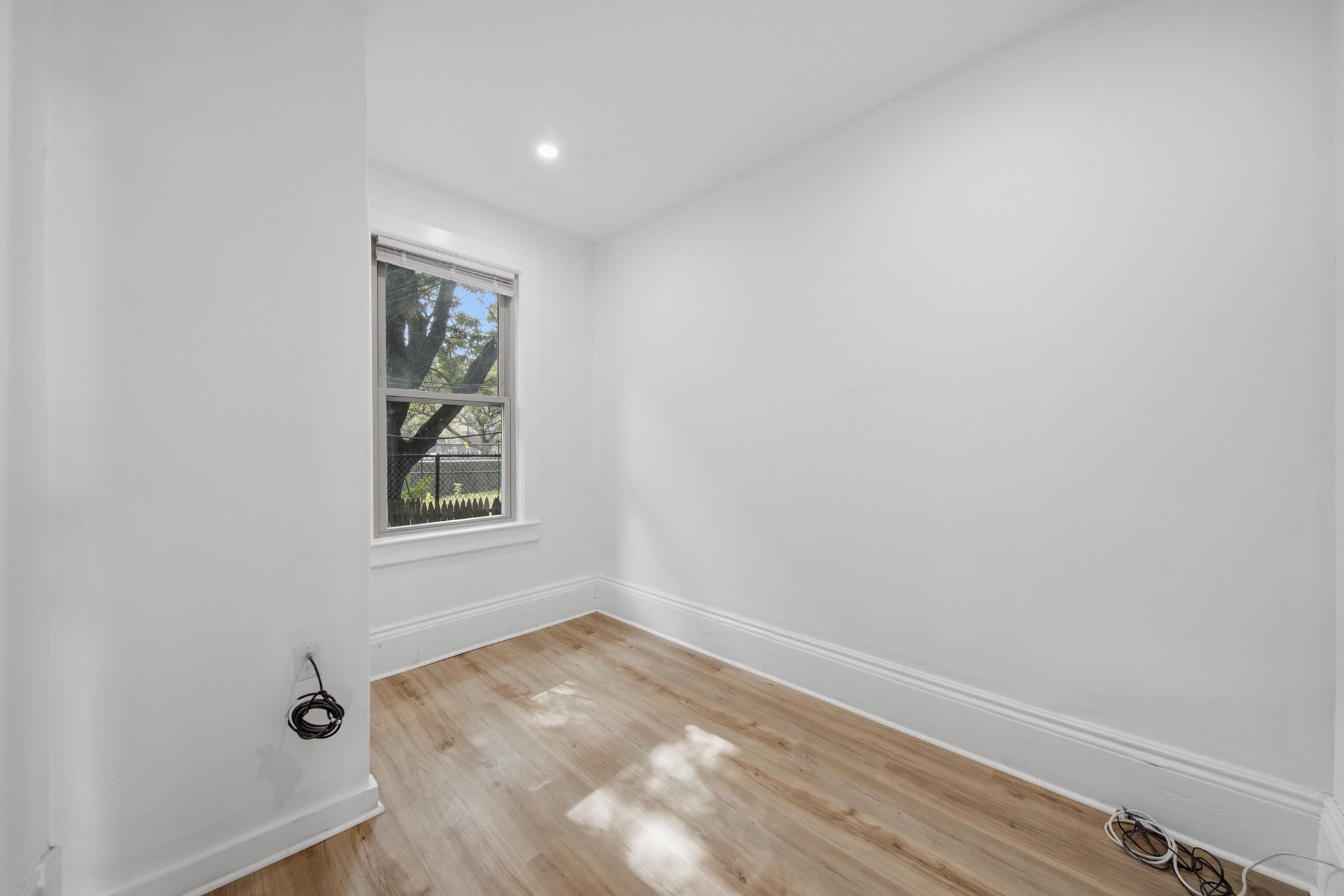 103 London St, Boston, MA, 103 London St, Boston, MA Photo #21