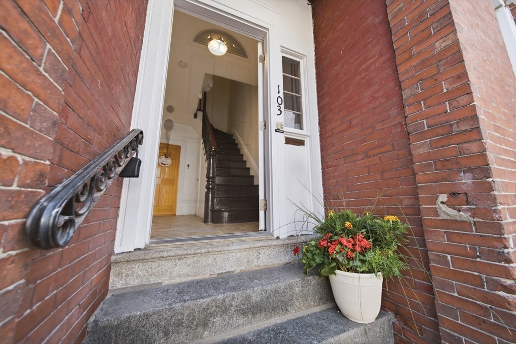 103 London St, Boston, MA Photo #10