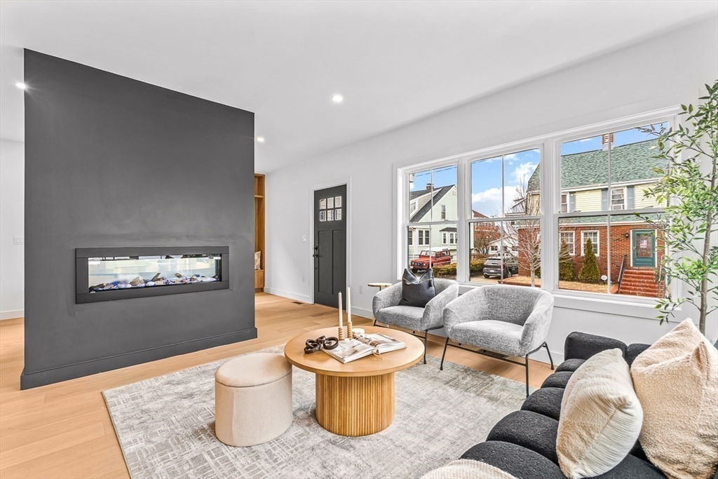 11 Bonner Ave 1