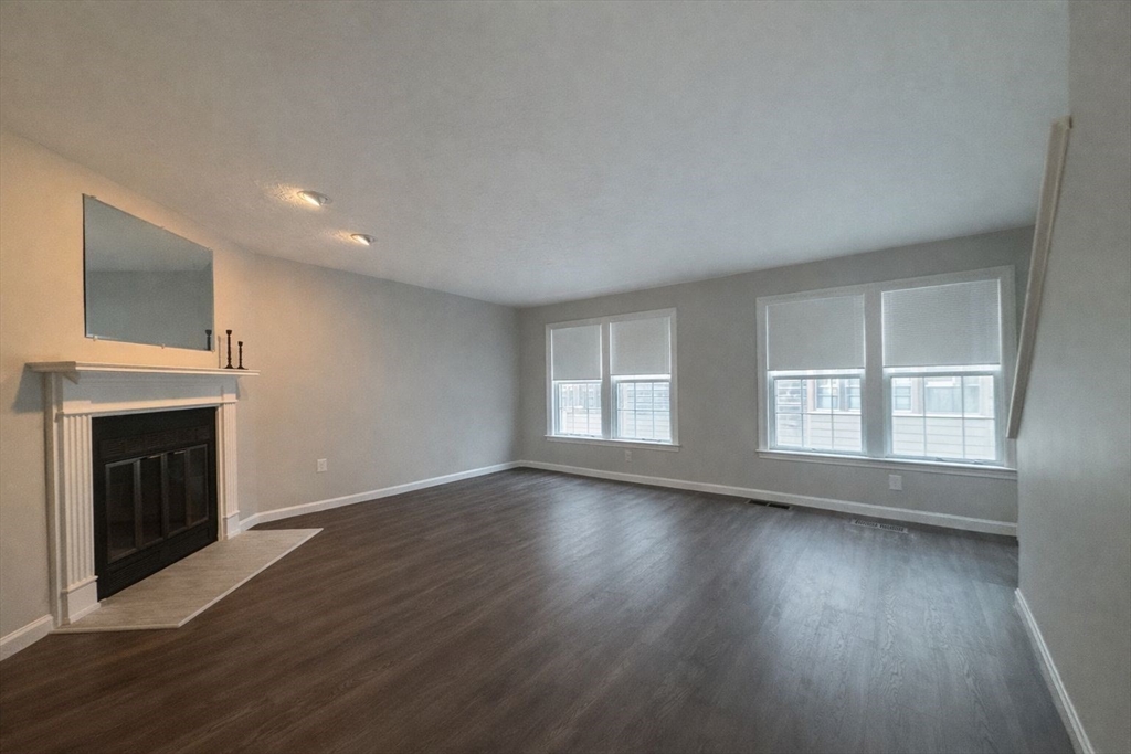 128 Heritage Dr #128, Tewksbury, MA Photo #6