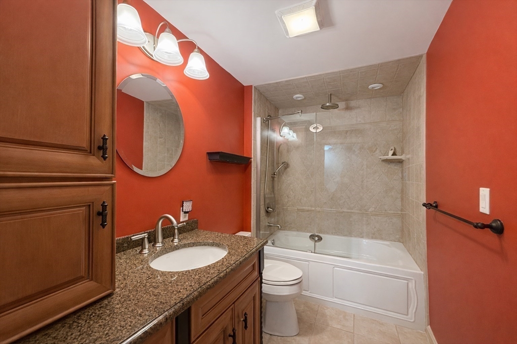 128 Heritage Dr #128, Tewksbury, MA Photo #11