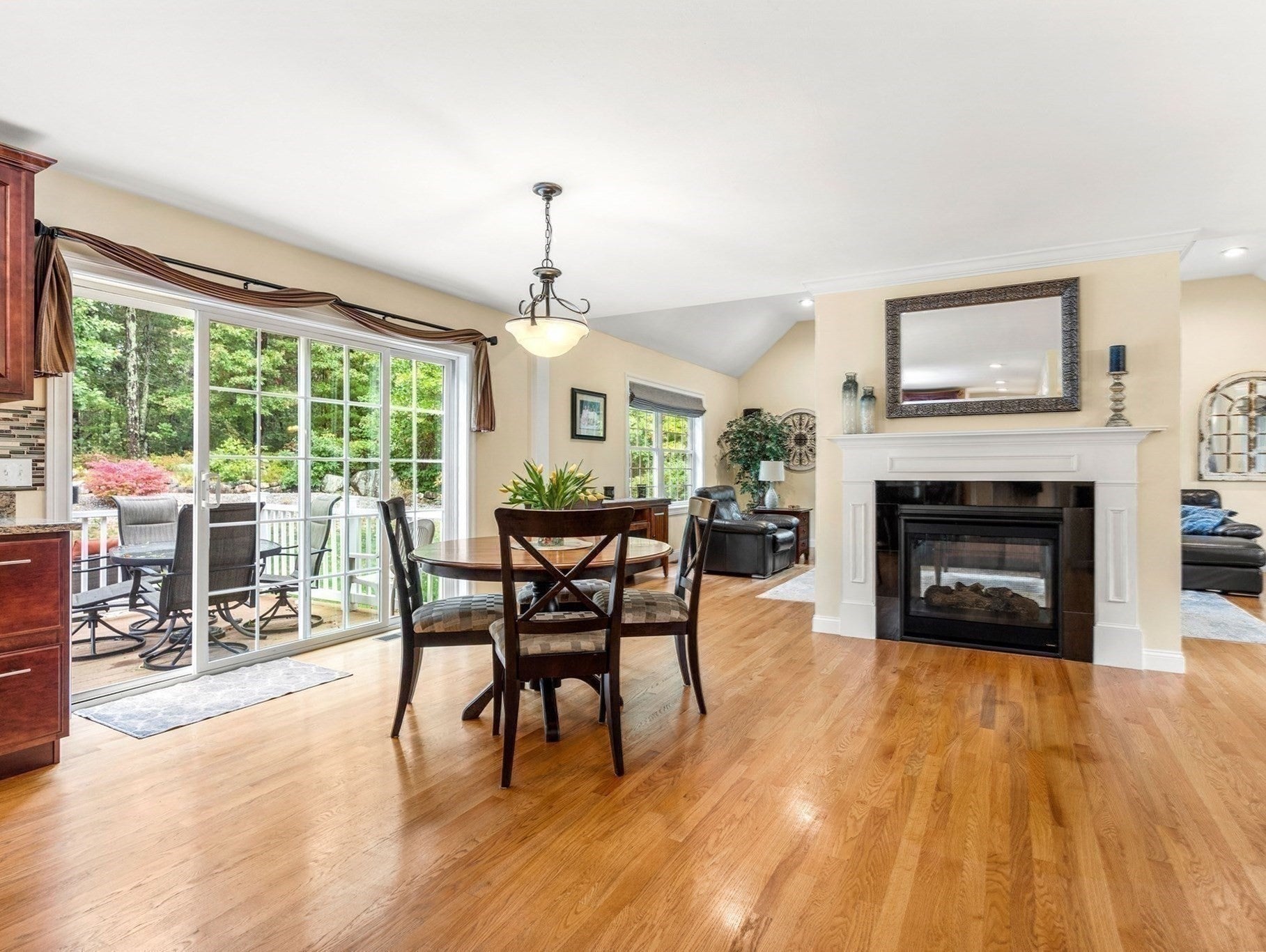 190 Berry St, North Andover, MA, 190 Berry St, North Andover, MA Photo #4