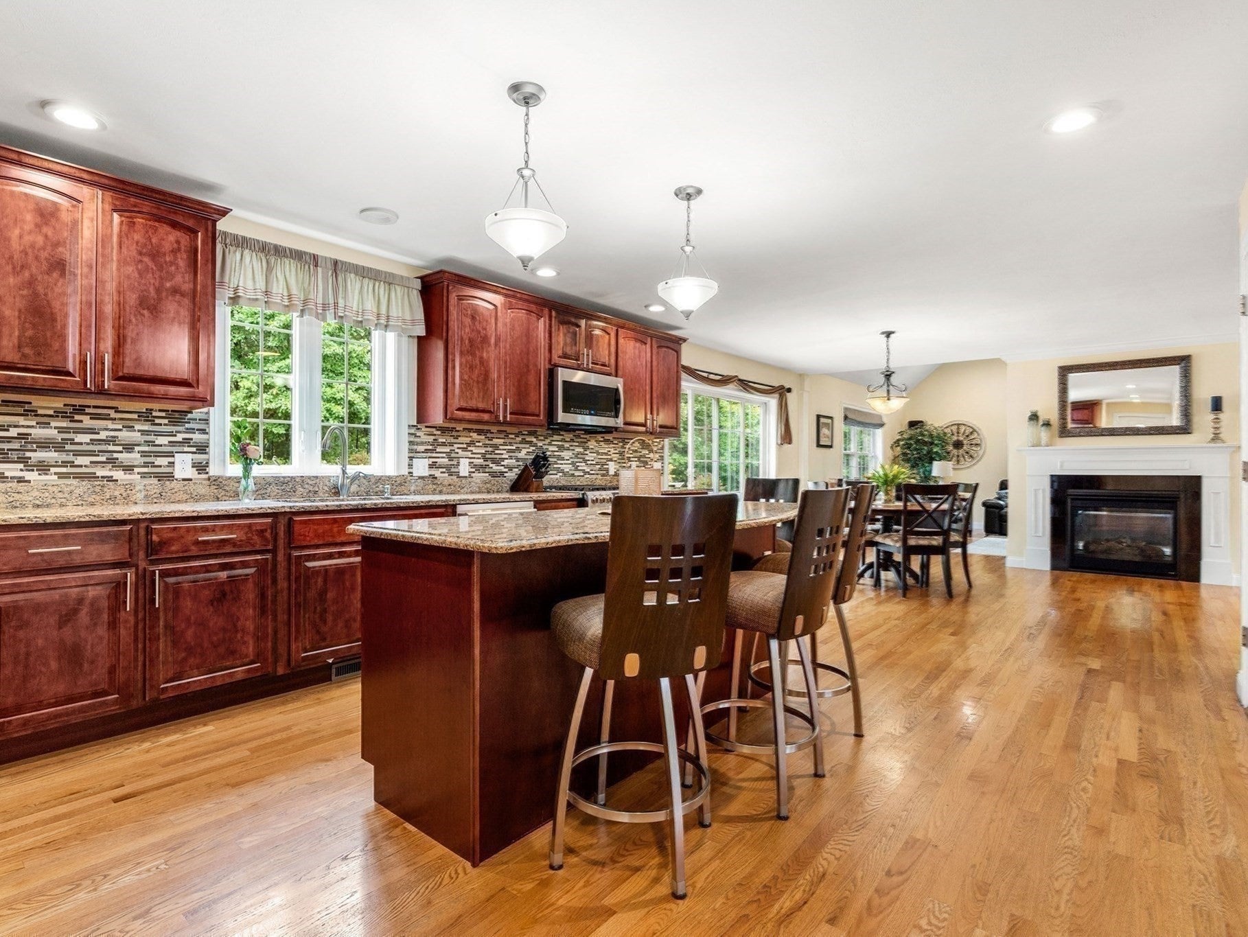 190 Berry St, North Andover, MA, 190 Berry St, North Andover, MA Photo #5
