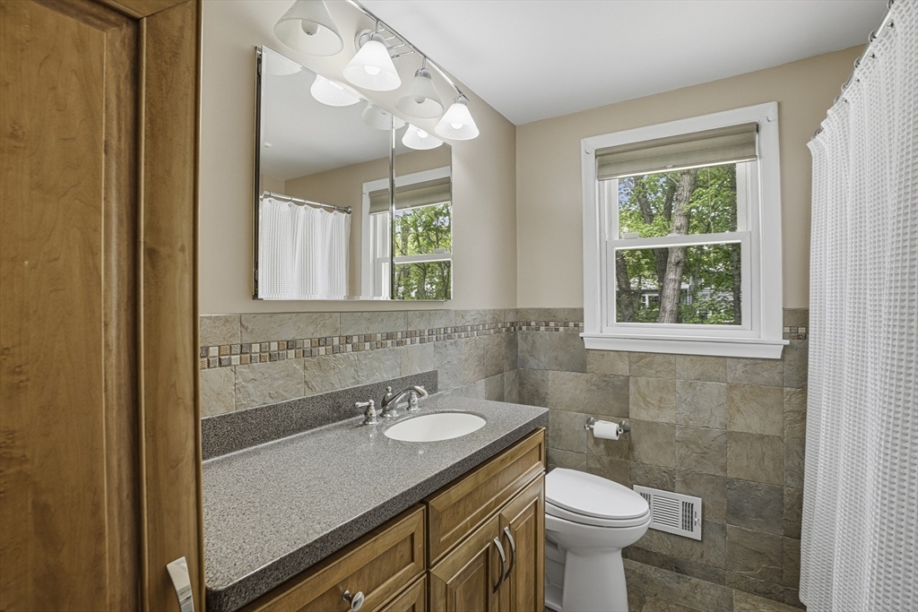 56 Yarmouth Rd, Norwood, MA Photo #19
