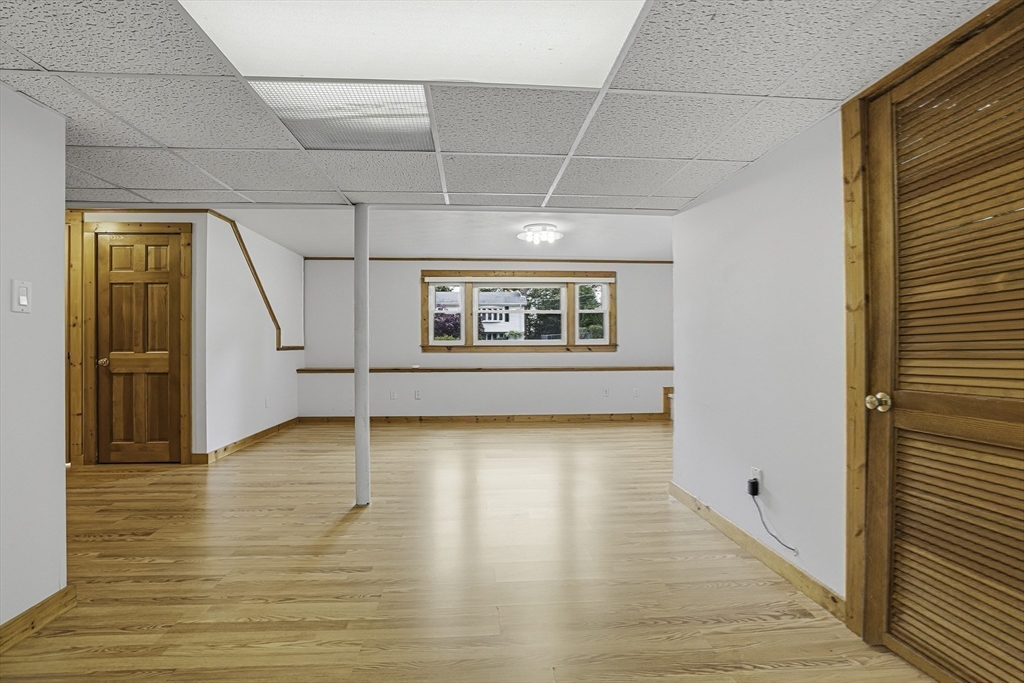 56 Yarmouth Rd, Norwood, MA Photo #29