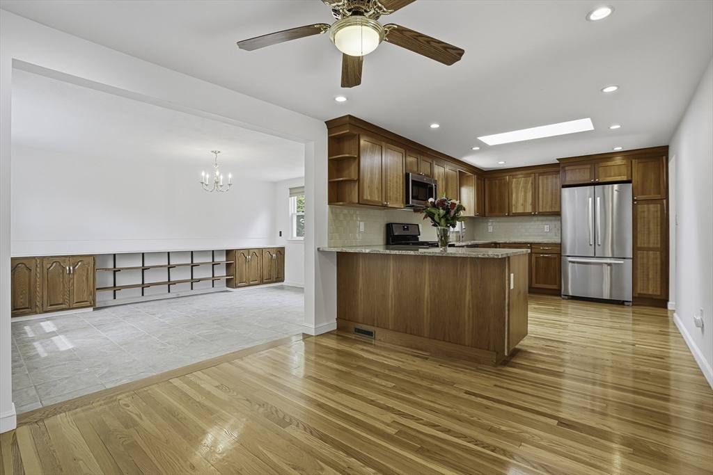 56 Yarmouth Rd, Norwood, MA Photo #10