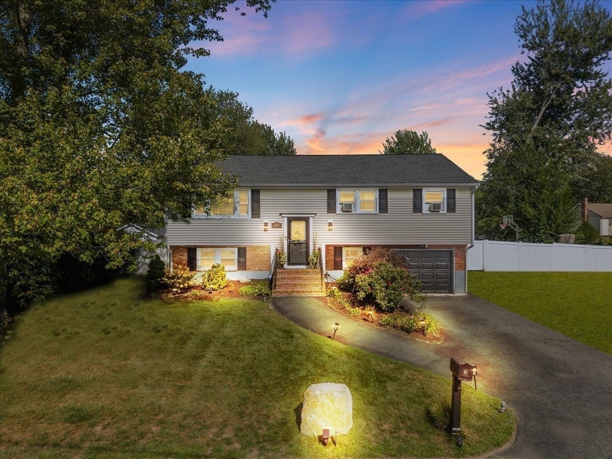 140 Tosca Dr, Brockton, MA, 140 Tosca Dr, Brockton, MA Photo #39