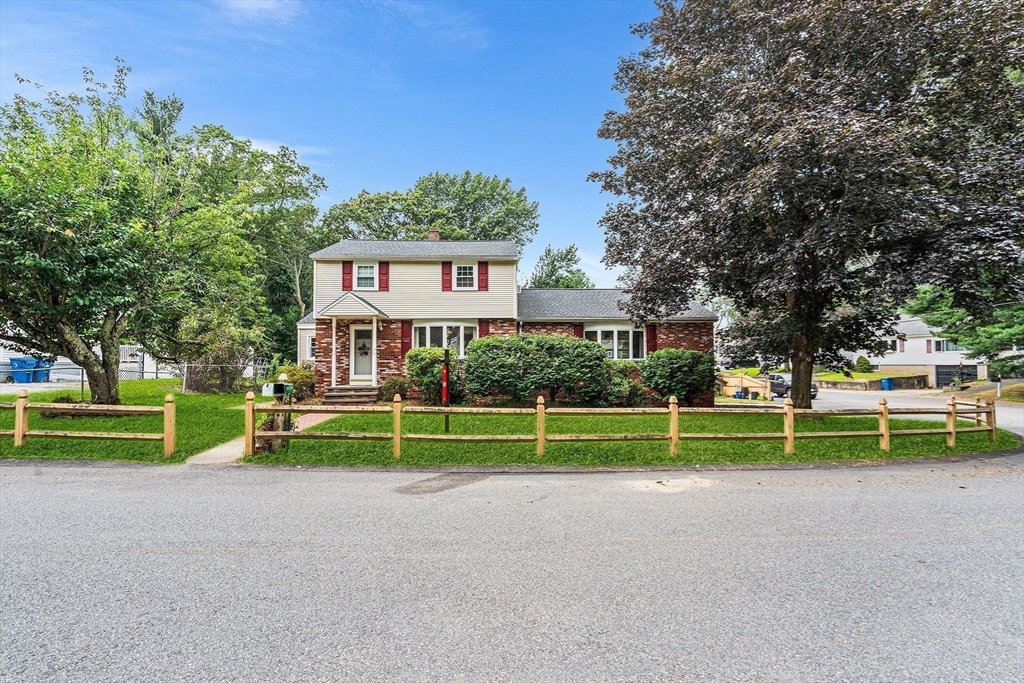 25 Tanglewood Ave