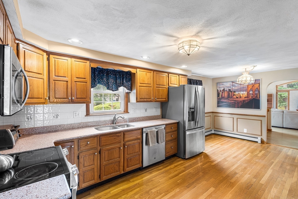 25 Tanglewood Ave