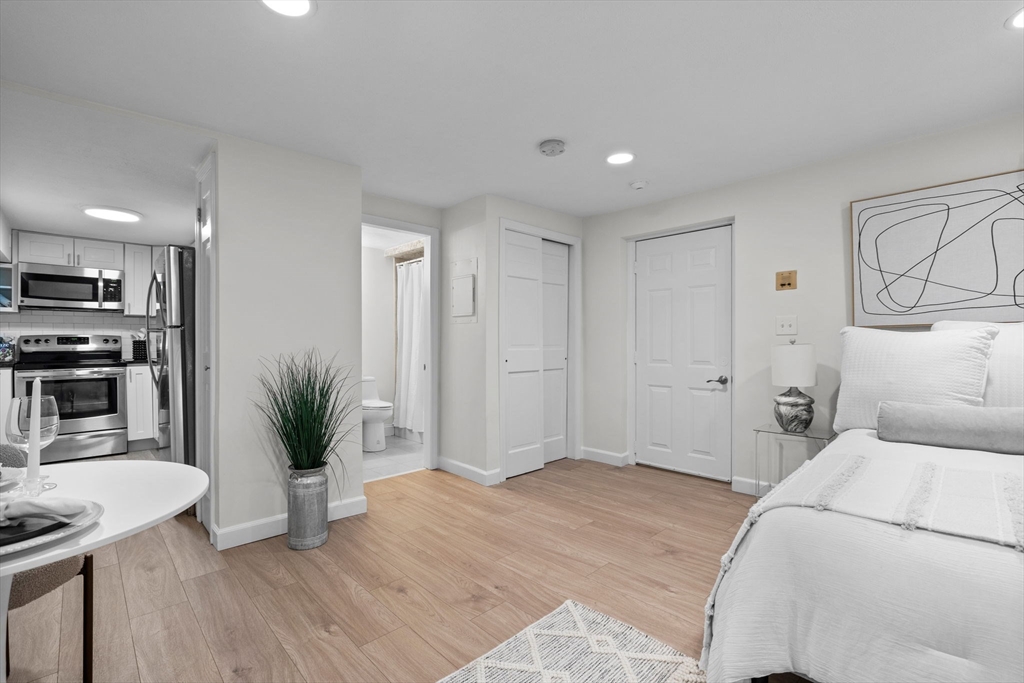 673 Tremont 7