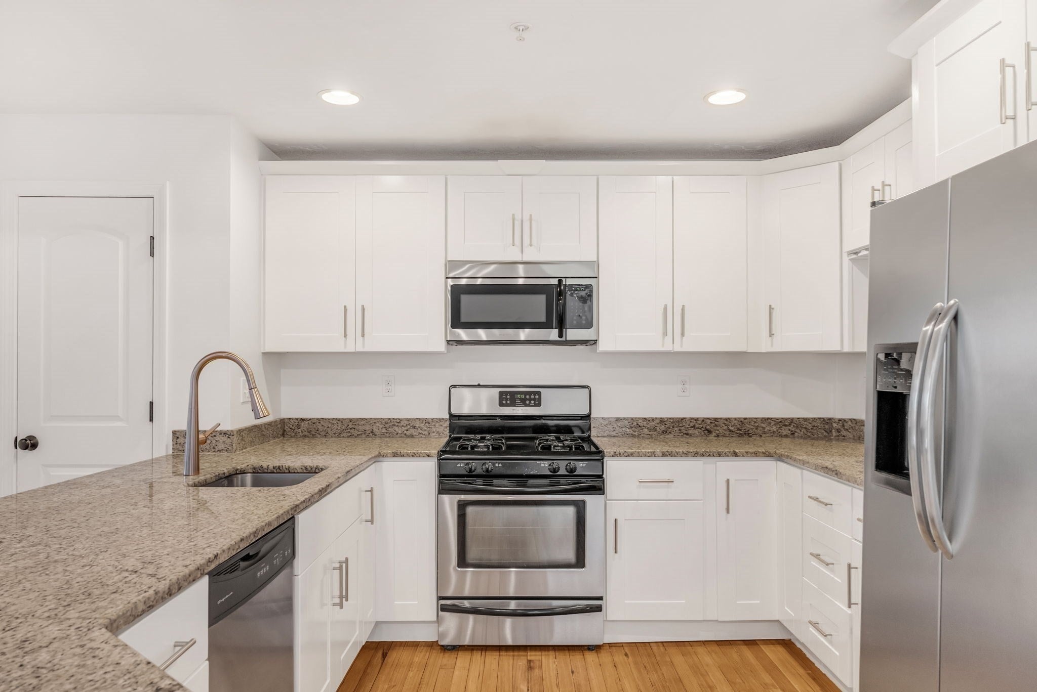 157 Beale Street #5, Quincy, MA, 157 Beale Street #5, Quincy, MA Photo #2