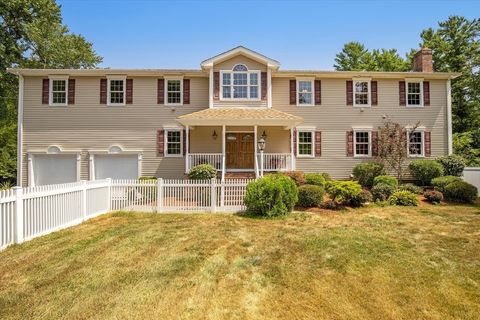 Photo of 220 Mattapoisett Rd, Rochester, MA 02770 (MLS # 73509401)