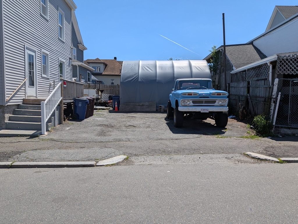 56 Carlton