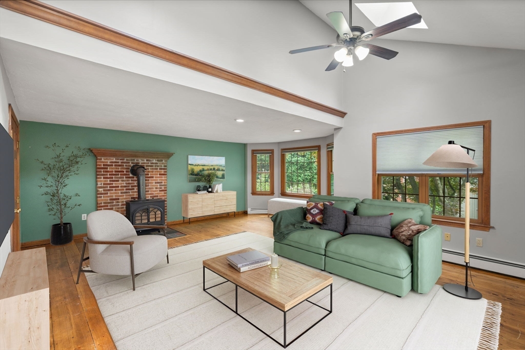 29 Chipper Hill Rd