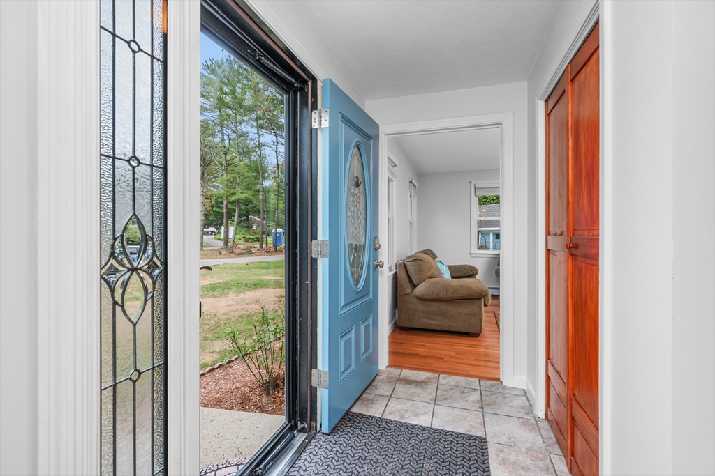 83 Brewster Rd