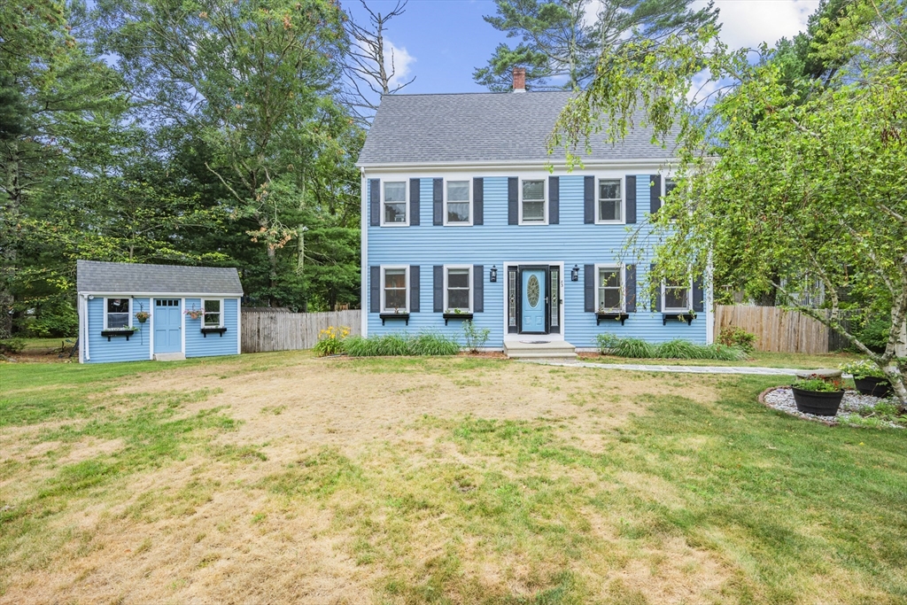 83 Brewster Rd