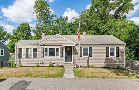 Photo of 88 Saning Road, Weymouth, MA 02191 (MLS # 73538519)