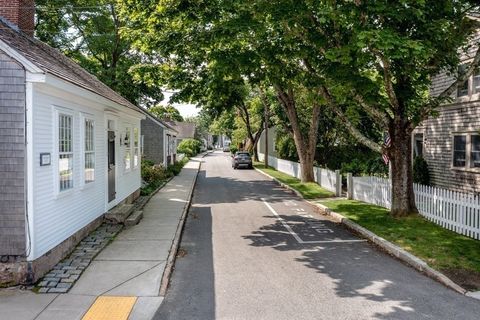 20 Cannon St Mattapoisett MA 02739