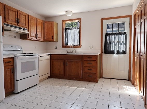 67 Lincoln St #A, Manchester, MA, 67 Lincoln St #A, Manchester, MA Photo #2