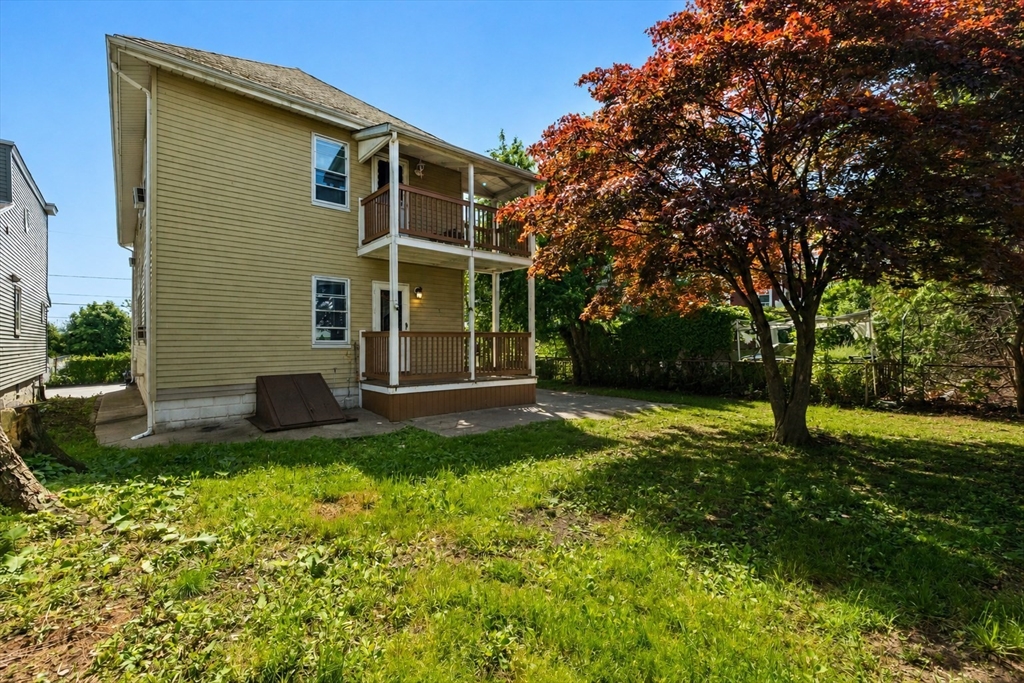 24 True St