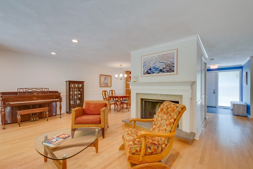 235 Aspen Cir 235