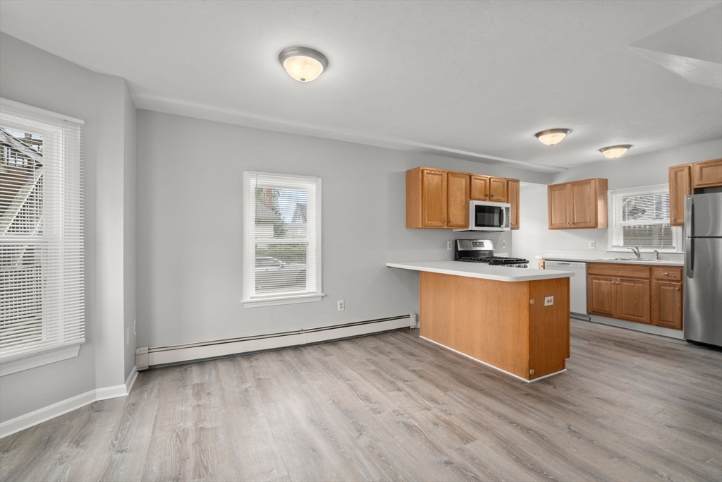78-82 3rd Street